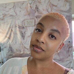 Meet your Posher, Kristin